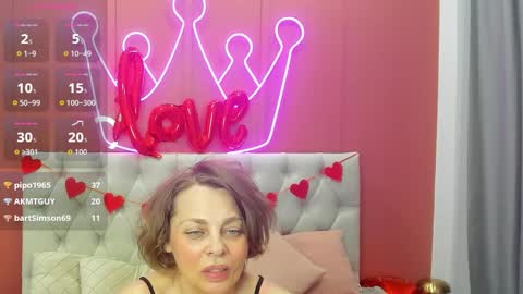 Snapshot of valeriekingg chatting on 02-15-26, 07:51 Hot Valerie online show from 02-15-26, 07:51
