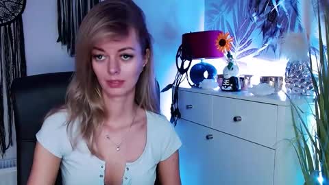 Valerie  online show from 02-27-25, 10:59