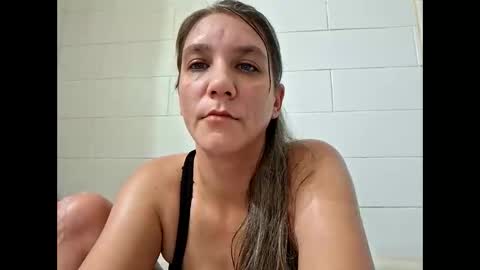 ValerieRayne online show from 11-05-25, 04:45