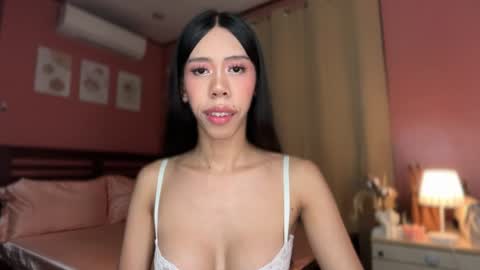 Snapshot of valerieriches chatting on 07-11-26, 06:43 Valerie online show from 07-11-26, 06:43