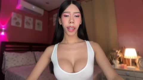 Snapshot of valerieriches chatting on 07-20-26, 12:07 Valerie online show from 07-20-26, 12:07