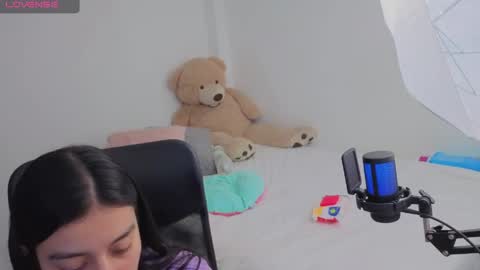 Juli C online show from 04-17-26, 01:30