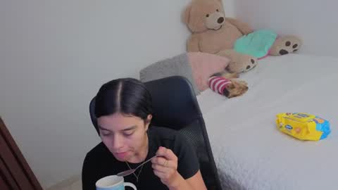 Snapshot of valerihouse_ chatting on 06-24-26, 02:21 valerihouse_ online show from 06-24-26, 02:21