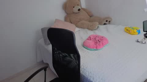 Snapshot of valerihouse_ chatting on 07-02-26, 01:16 valerihouse_ online show from 07-02-26, 01:16