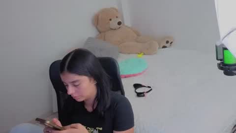 Snapshot of valerihouse_ chatting on 07-09-26, 01:53 valerihouse_ online show from 07-09-26, 01:53