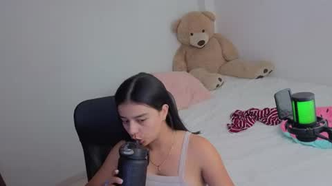 Snapshot of valerihouse_ chatting on 07-24-26, 02:09 valerihouse_ online show from 07-24-26, 02:09