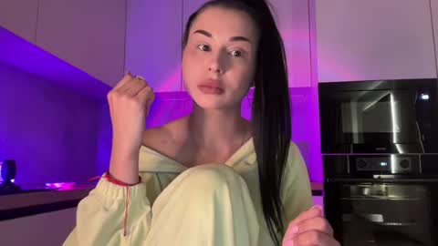 Snapshot of valeriiyaa chatting on 07-21-26, 10:45 valeriiyaa online show from 07-21-26, 10:45