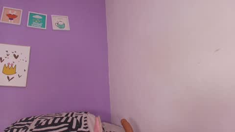 Snapshot of valery_97 chatting on 01-28-25, 06:05 Valeryn online show from 01-28-25, 06:05