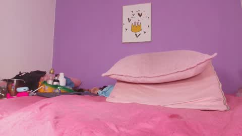 Snapshot of valery_97 chatting on 02-04-25, 06:14 Valeryn online show from 02-04-25, 06:14