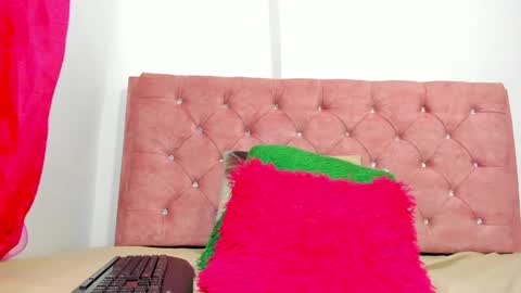 valery_adams13 online show from 05-09-26, 10:42