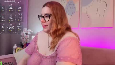 Snapshot of valery_grand chatting on 06-17-26, 08:50 Valery online show from 06-17-26, 08:50