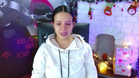 Snapshot of valery_meer_ chatting on 12-26-24, 11:54 Valeria online show from 12-26-24, 11:54