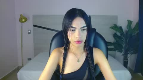 Snapshot of valery_restrepo chatting on 08-04-26, 08:44 valery_restrepo online show from 08-04-26, 08:44