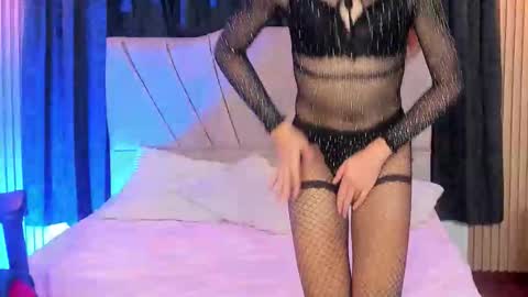 Snapshot of valery_rose17 chatting on 02-06-26, 02:38 VALERY ROSE online show from 02-06-26, 02:38