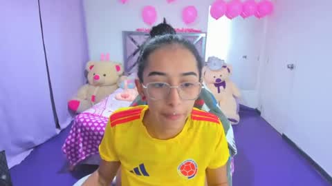 Snapshot of valery_taylor_1 chatting on 06-24-26, 02:32 valery online show from 06-24-26, 02:32