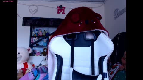 Snapshot of valerybaker1 chatting on 11-11-25, 06:41 B V Naughty online show from 11-11-25, 06:41