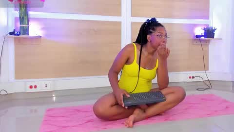 Valery  online show from 10-20-25, 12:27