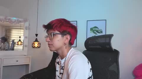 Snapshot of valeryevansvg chatting on 12-01-25, 11:59 Valery online show from 12-01-25, 11:59