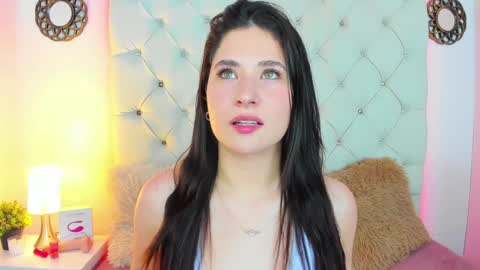 Snapshot of valeryfoxt chatting on 01-08-25, 05:05 valery online show from 01-08-25, 05:05