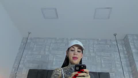 valerykat_ online show from 10-23-25, 11:09