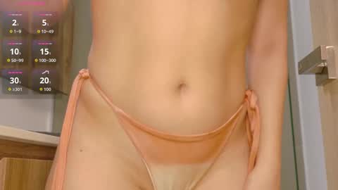 Snapshot of valeryrouge_ chatting on 12-17-25, 12:16 Valery online show from 12-17-25, 12:16