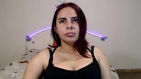 Angelyxs online show from 11-07-25, 08:20