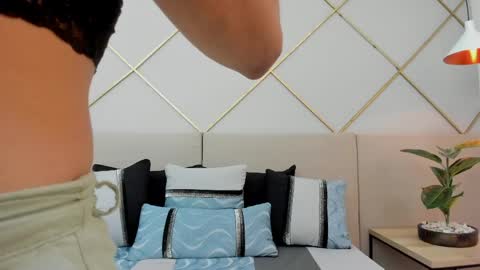 Snapshot of valesantodomingo chatting on 04-03-26, 11:36 Sofia online show from 04-03-26, 11:36