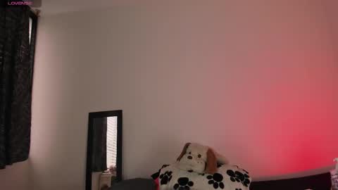 Snapshot of valestone chatting on 11-06-25, 09:37 ValeStone online show from 11-06-25, 09:37