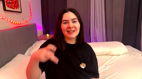 Snapshot of valevaweheart chatting on 03-23-26, 04:00 valevaweheart online show from 03-23-26, 04:00