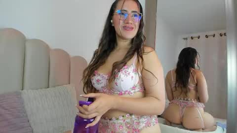 valey_x online show from 04-04-26, 04:22