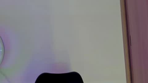 Valezny V online show from 04-18-26, 07:58