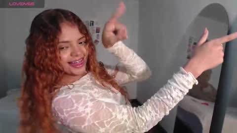 Snapshot of valientegirl_ chatting on 11-29-25, 03:42 VALIENTE online show from 11-29-25, 03:42