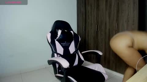 Snapshot of valkiiriaa_ chatting on 12-01-25, 11:26 valkiiriaa_ online show from 12-01-25, 11:26