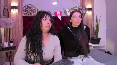 Snapshot of valkiria_and_dione chatting on 07-07-26, 01:04 Valkiria and Dione online show from 07-07-26, 01:04