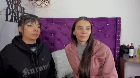 Snapshot of valkiria_and_dione chatting on 07-09-26, 01:26 Valkiria and Dione online show from 07-09-26, 01:26