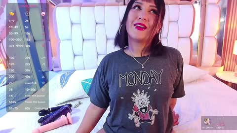 Valkiria moore  online show from 02-01-25, 08:05