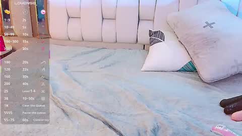 Valkiria moore  online show from 02-15-25, 12:04