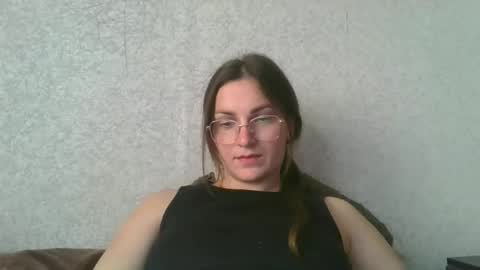 Snapshot of valleria21 chatting on 05-25-26, 04:46 valleria21 online show from 05-25-26, 04:46