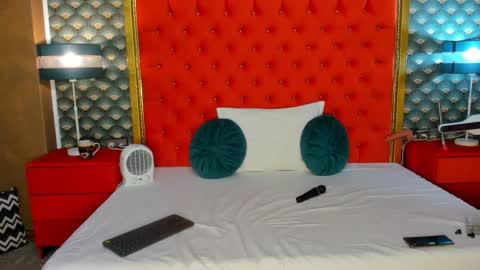 Snapshot of valleriejonnes chatting on 02-03-25, 12:47 Valerie Val V online show from 02-03-25, 12:47
