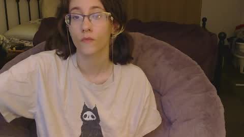 Snapshot of valleriestarr chatting on 04-30-26, 09:41 Vallerie Starr online show from 04-30-26, 09:41