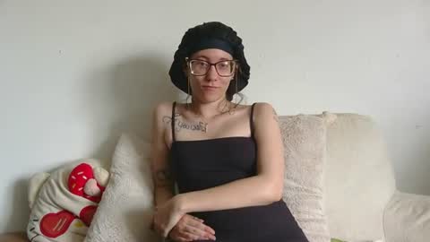 Snapshot of valleriestarr chatting on 07-06-26, 03:14 Vallerie Starr online show from 07-06-26, 03:14
