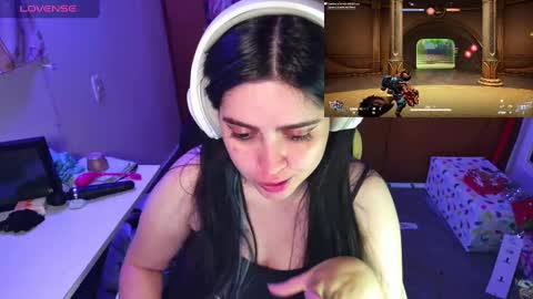 Im Violet online show from 12-23-24, 08:11