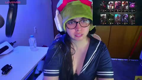 Im Violet online show from 03-09-25, 01:14