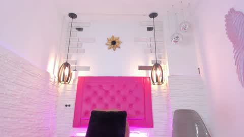 Vallolet Peach  online show from 01-24-25, 11:37