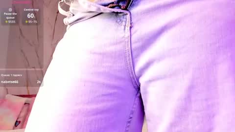 Vallolet Peach  online show from 04-19-26, 12:26