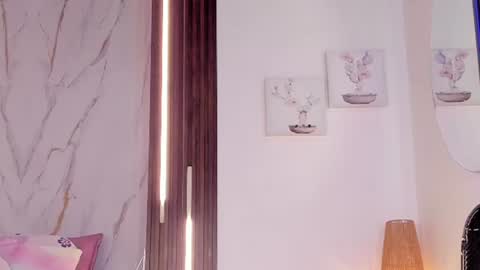 Snapshot of valloletsamar chatting on 06-25-26, 12:31 Vallolet Peach online show from 06-25-26, 12:31