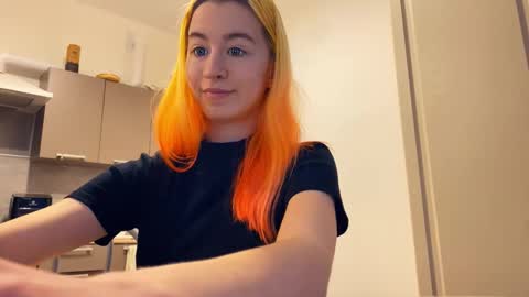 Emily online show from 02-25-26, 03:32