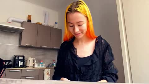 Emily online show from 03-01-26, 07:32