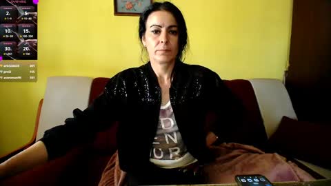 Snapshot of valysexybarbie chatting on 05-04-26, 06:42 valentina online show from 05-04-26, 06:42