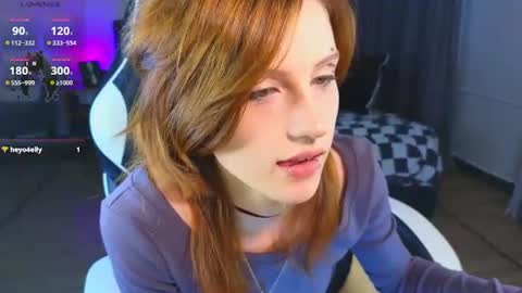 Snapshot of vampi_queen chatting on 06-28-26, 06:47 Vampi online show from 06-28-26, 06:47